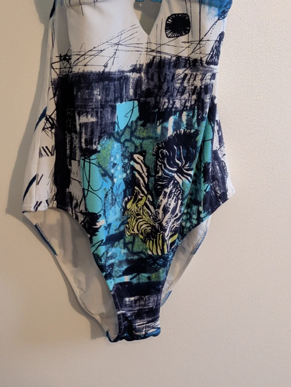 SAVE THE QUEEN graphic one-piece swimsuit - size large - Picture 3 of 9